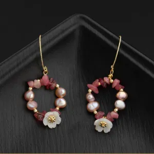 24 Carat Guaranteed Crystal &amp; Freshwater Natural Cultural Pearl Beads &amp; Flower Decor Gold Tone Fashion Drop Earring- PER 2125