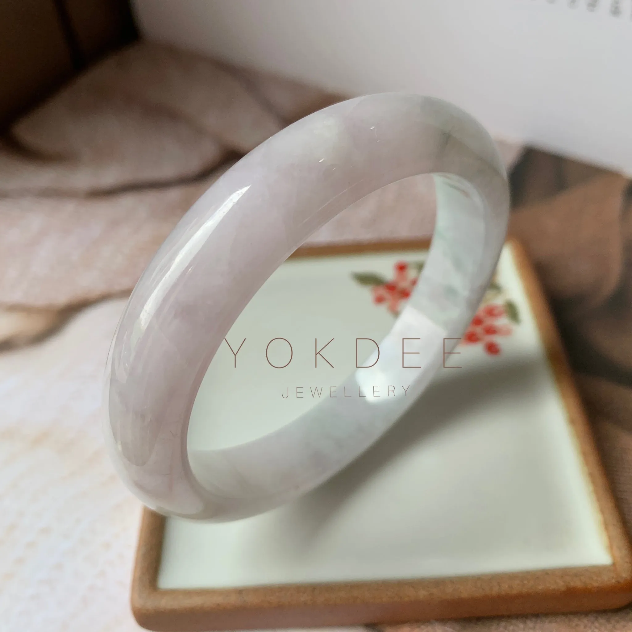 53.9mm A-Grade Natural Lavender Jadeite Modern Round Bangle No.330065