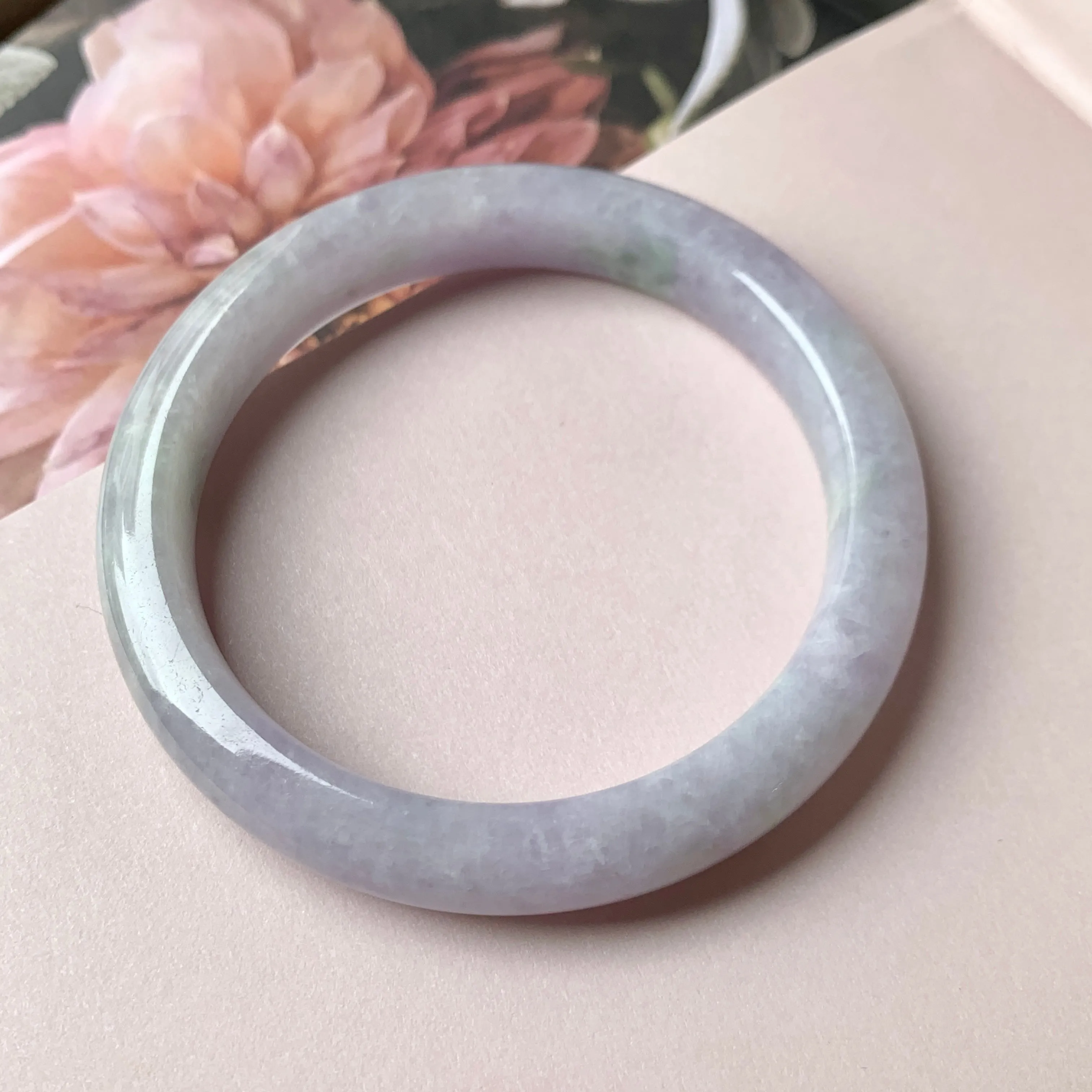 55.5mm A-Grade Natural Lavender Jadeite Modern Round Bangle No.152834