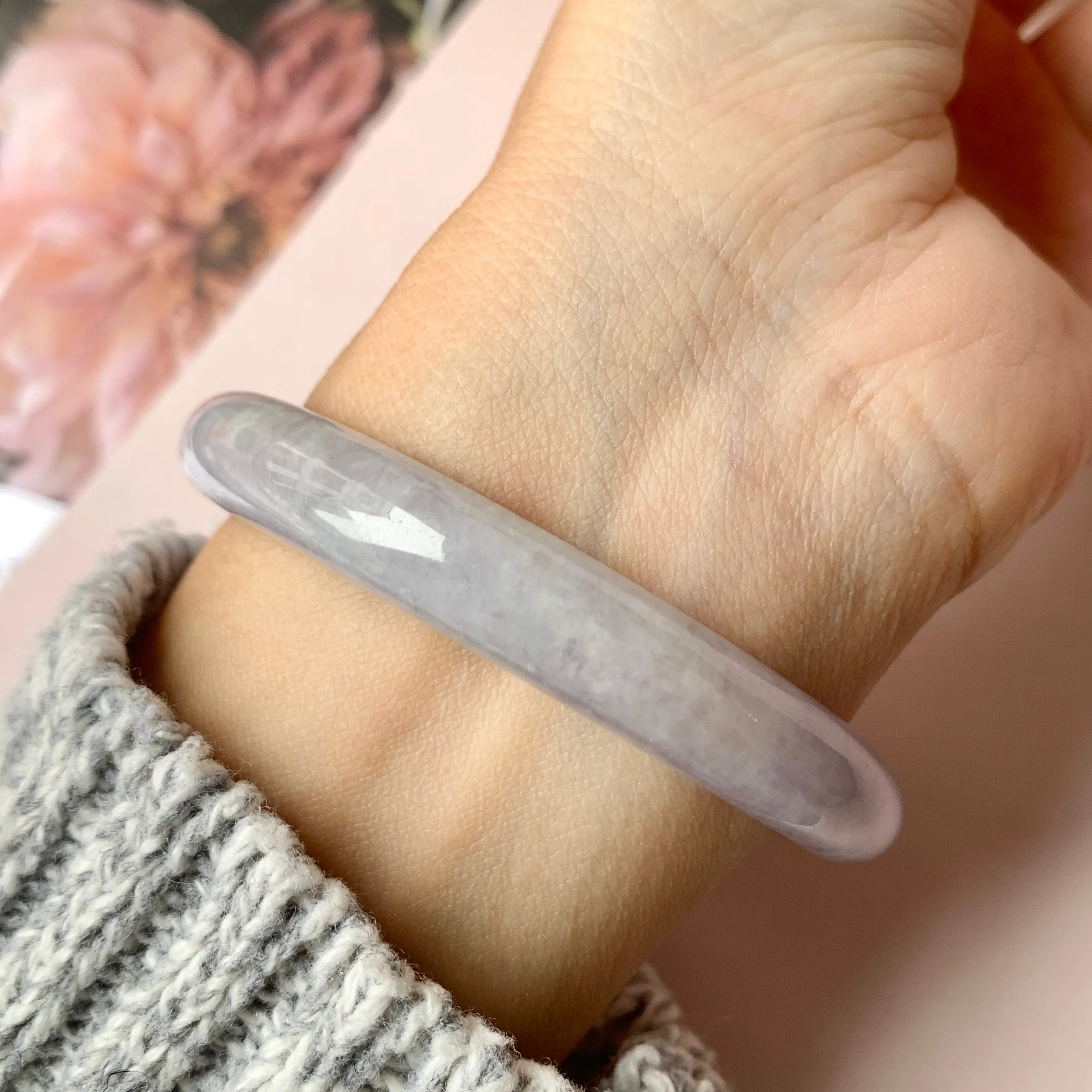 55.5mm A-Grade Natural Lavender Jadeite Modern Round Bangle No.152834