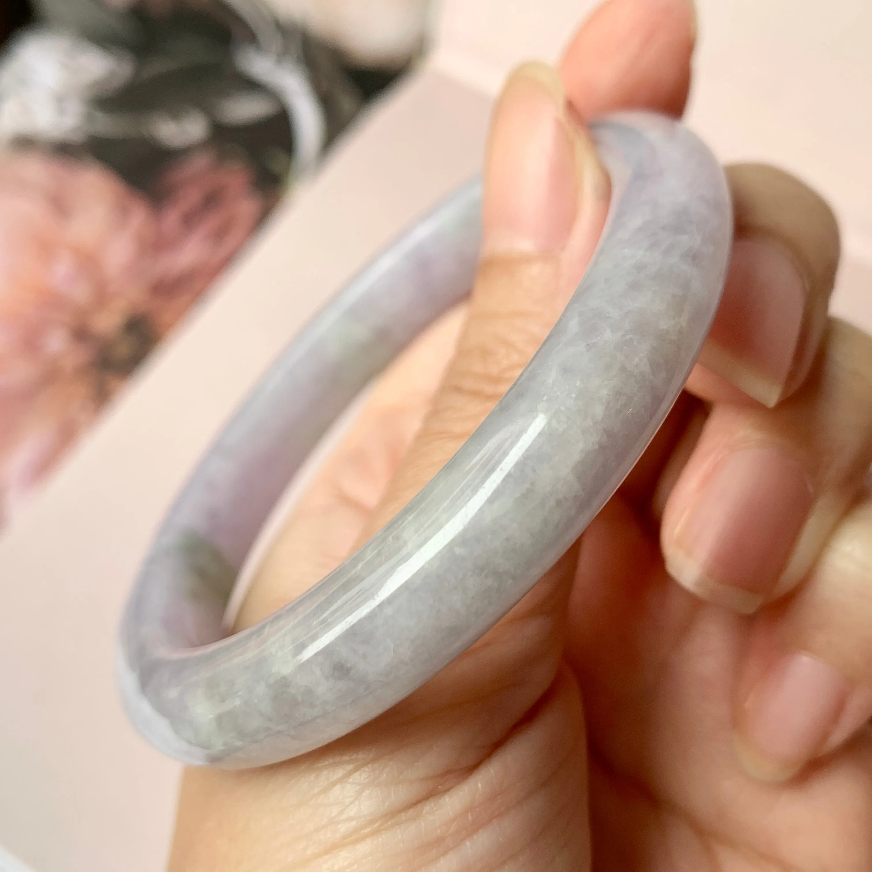 55.5mm A-Grade Natural Lavender Jadeite Modern Round Bangle No.152834