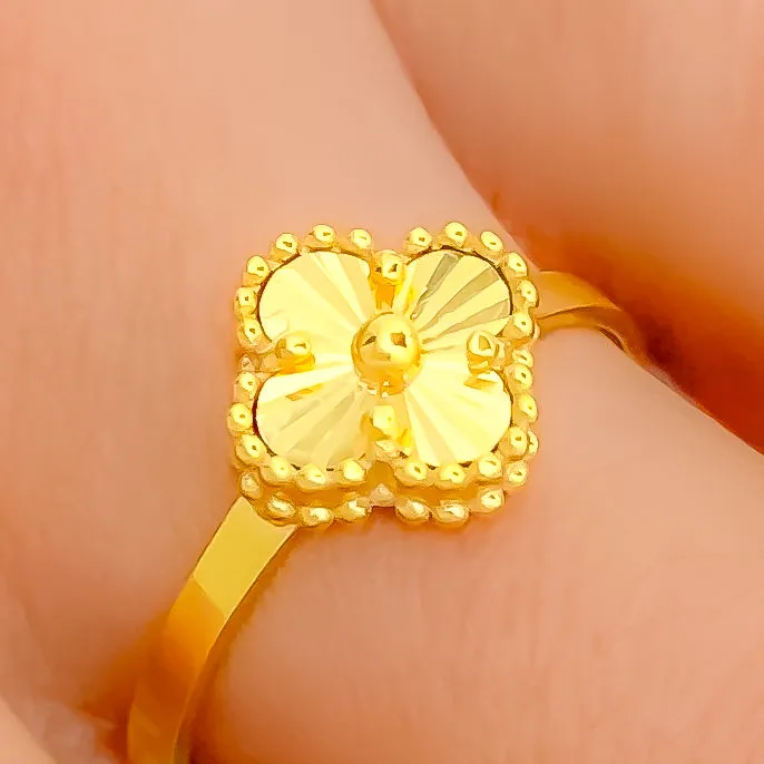 Beautiful Luminescent 21k Gold Clover Ring - Size 8