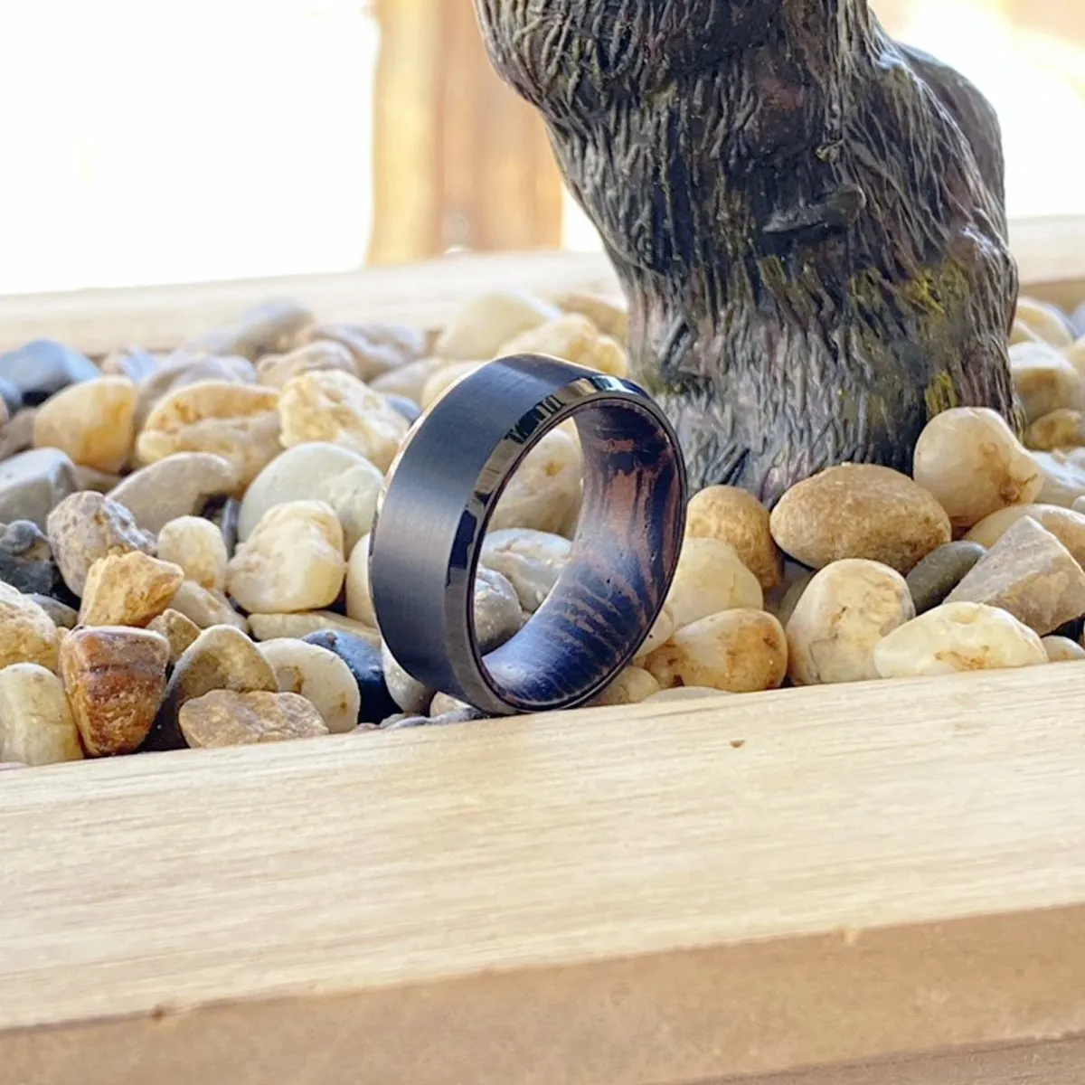 BRAVELY | Wenge Wood, Black Tungsten Ring, Brushed, Beveled