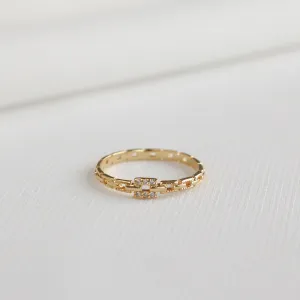 Dainty Chain Link Ring