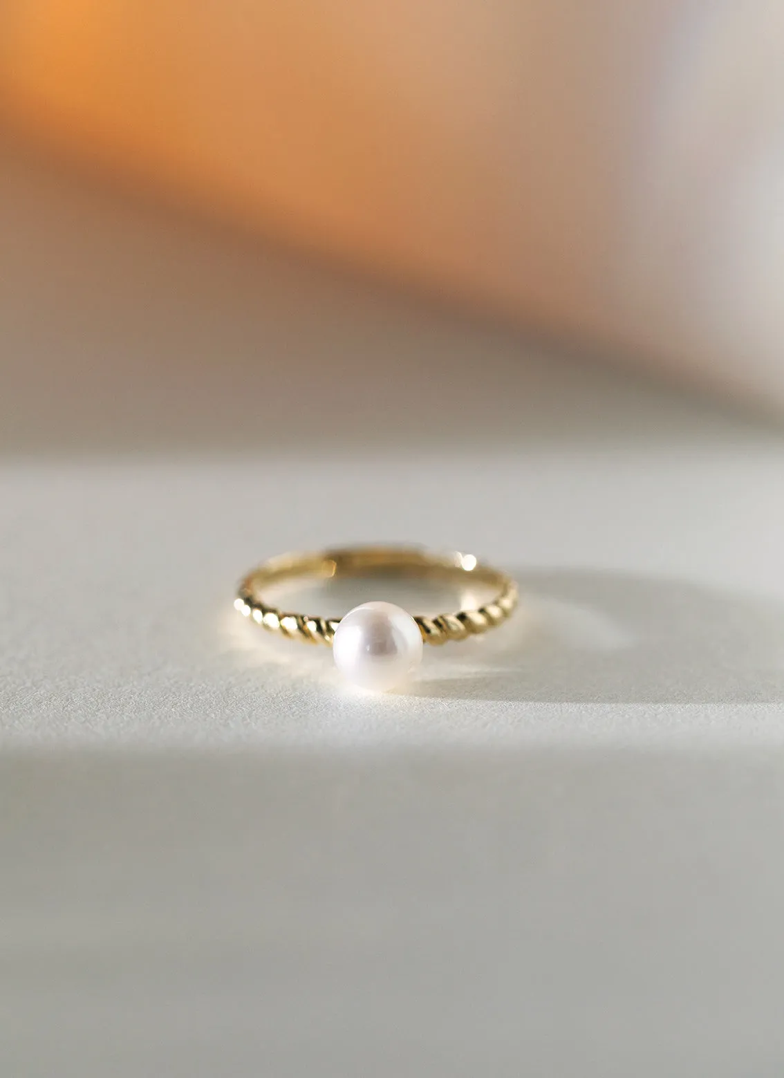 Dido pearl ring 14k gold