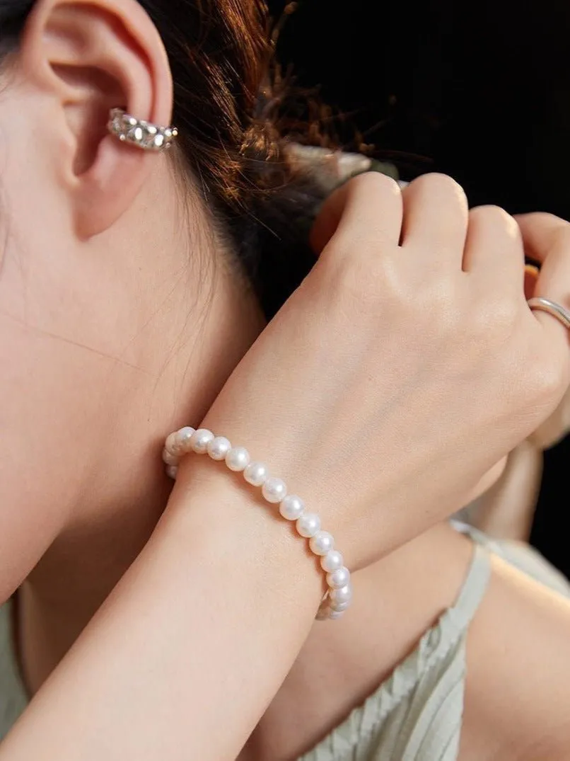 Elegant Natural Pearl Bracelets