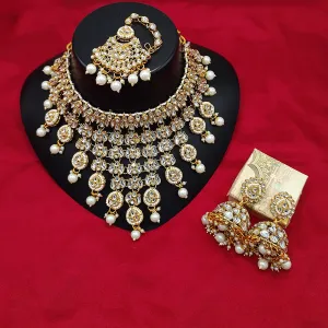 JewelMaze Gold Plated Kundan Stone And Beads Choker Necklace Set