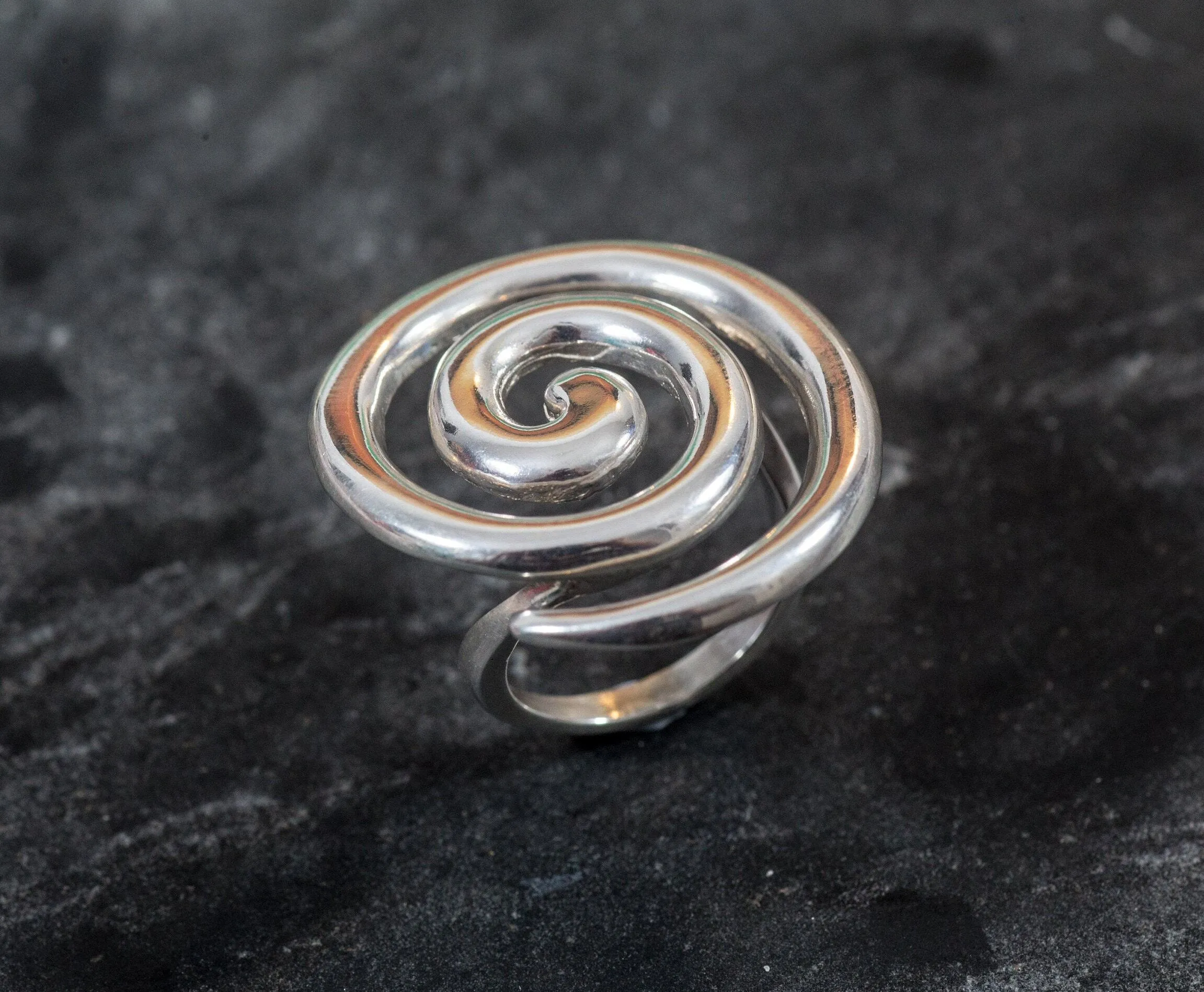 Large Swirl Ring - Statement Silver Ring - Vintage Spiral Ring