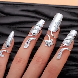 Nail 4 Set Wild King - Pieces Ring