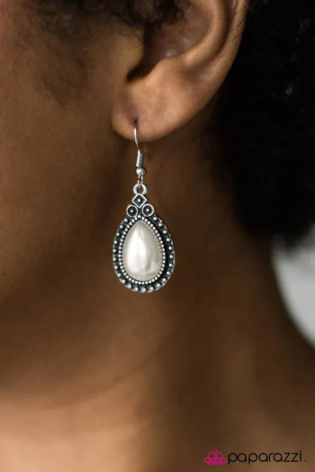 Paparazzi Earring ~ Bali Bliss - White