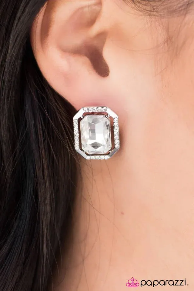 Paparazzi Earring ~ Gatsby Glam - White