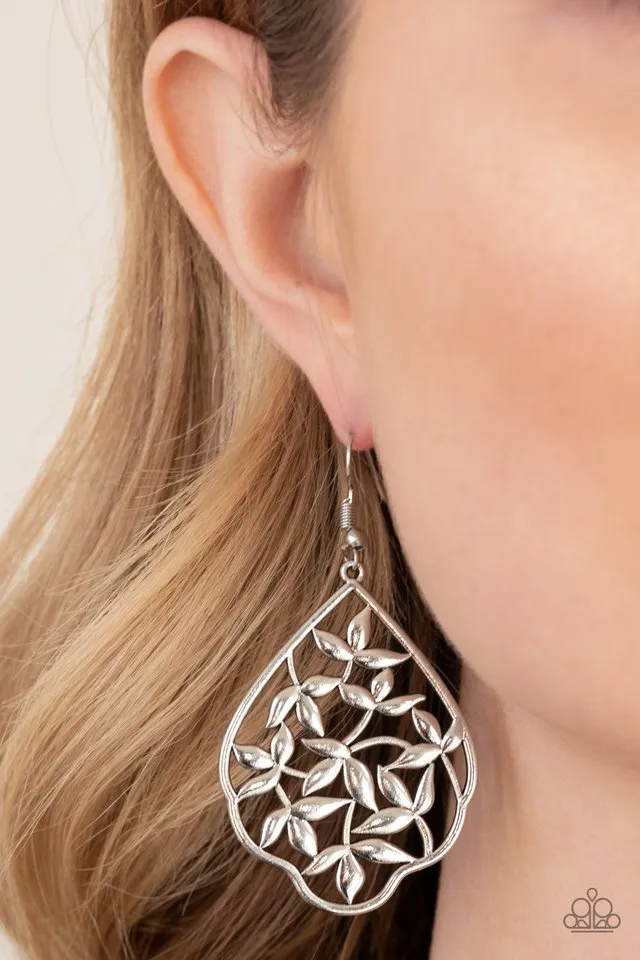 Paparazzi Earring ~ Taj Mahal Gardens - Silver