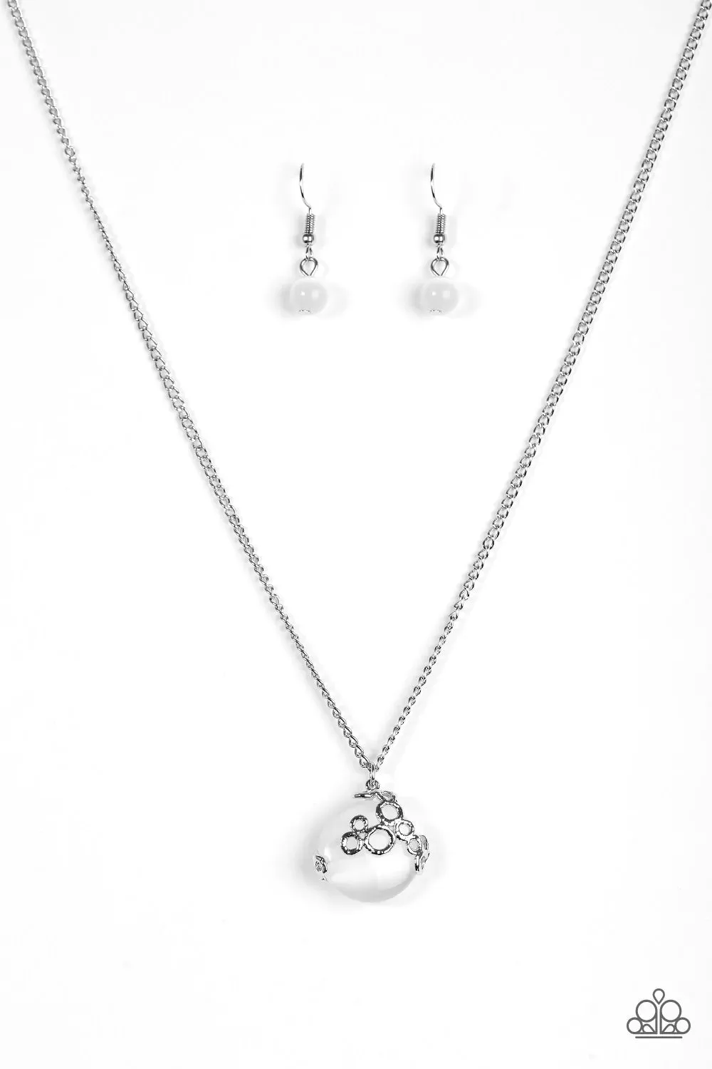 Paparazzi Necklace ~ Bubbles Over - White