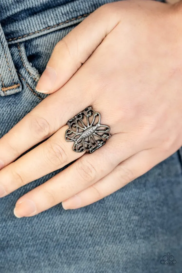 Paparazzi Ring ~ Wouldnt Hurt a BUTTERFLY - Black