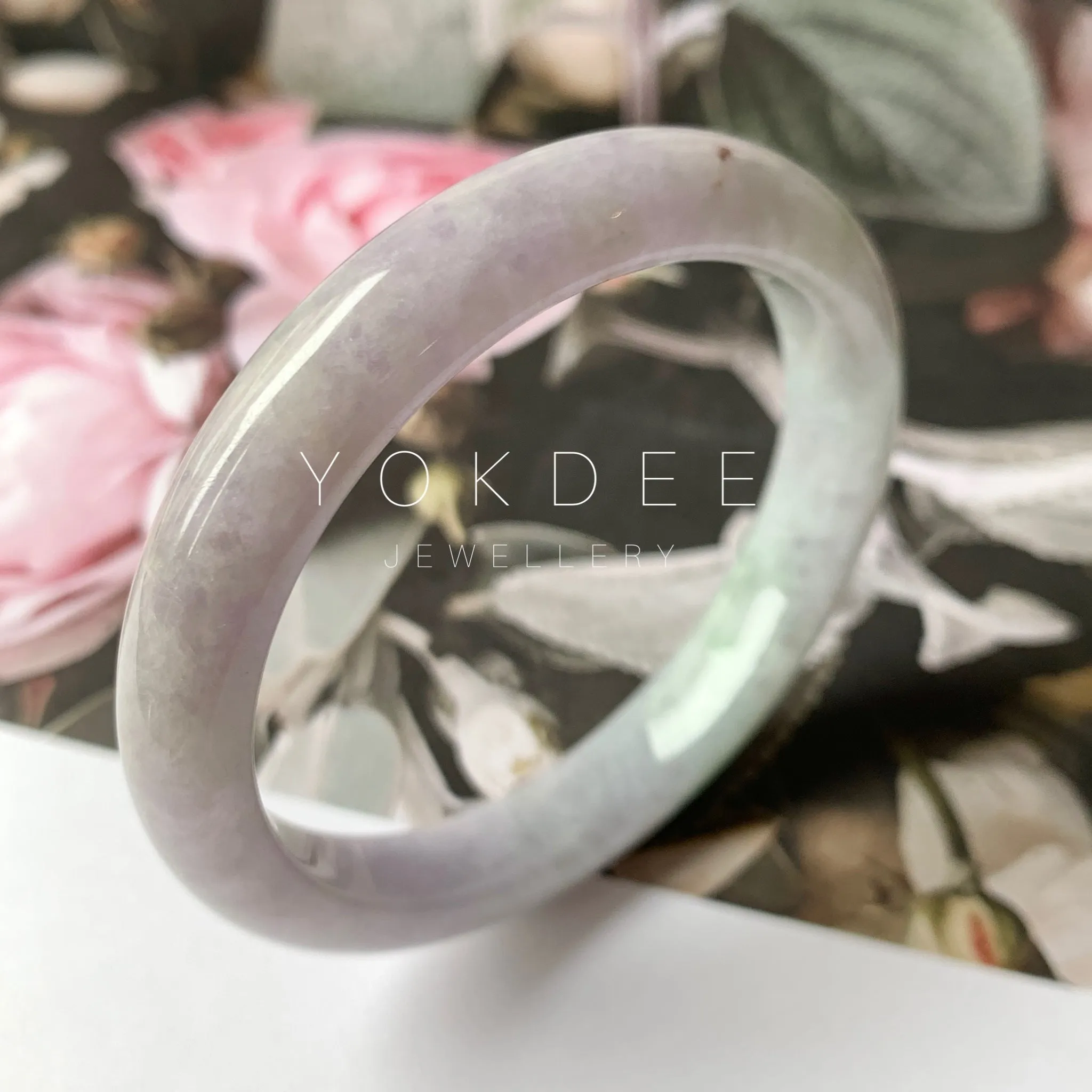 SOLD OUT: 53.8mm A-Grade Natural Lavender Jadeite Modern Round Bangle No.151839