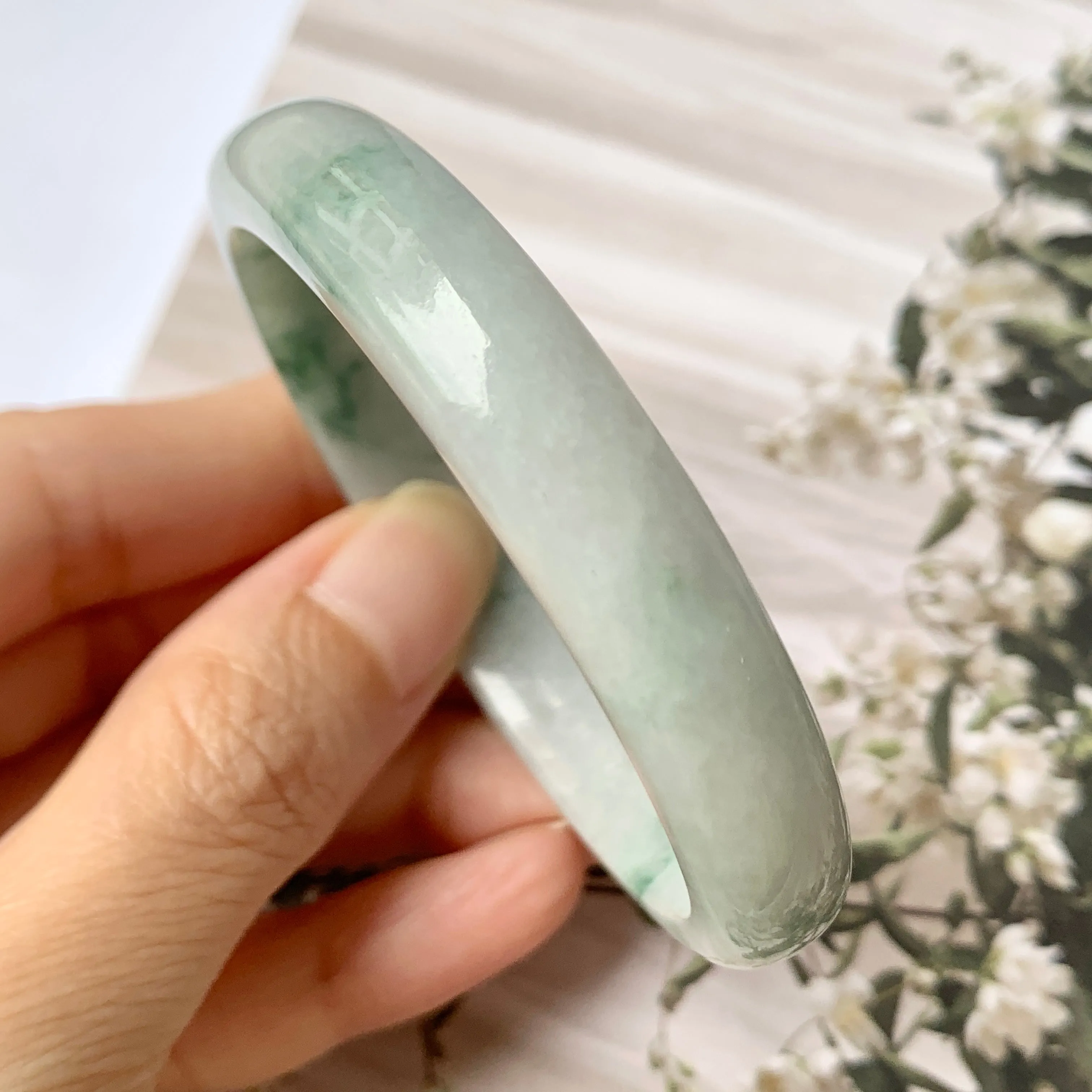 SOLD OUT: 53mm A-Grade Natural Floral Jadeite Modern Round Bangle No.151766