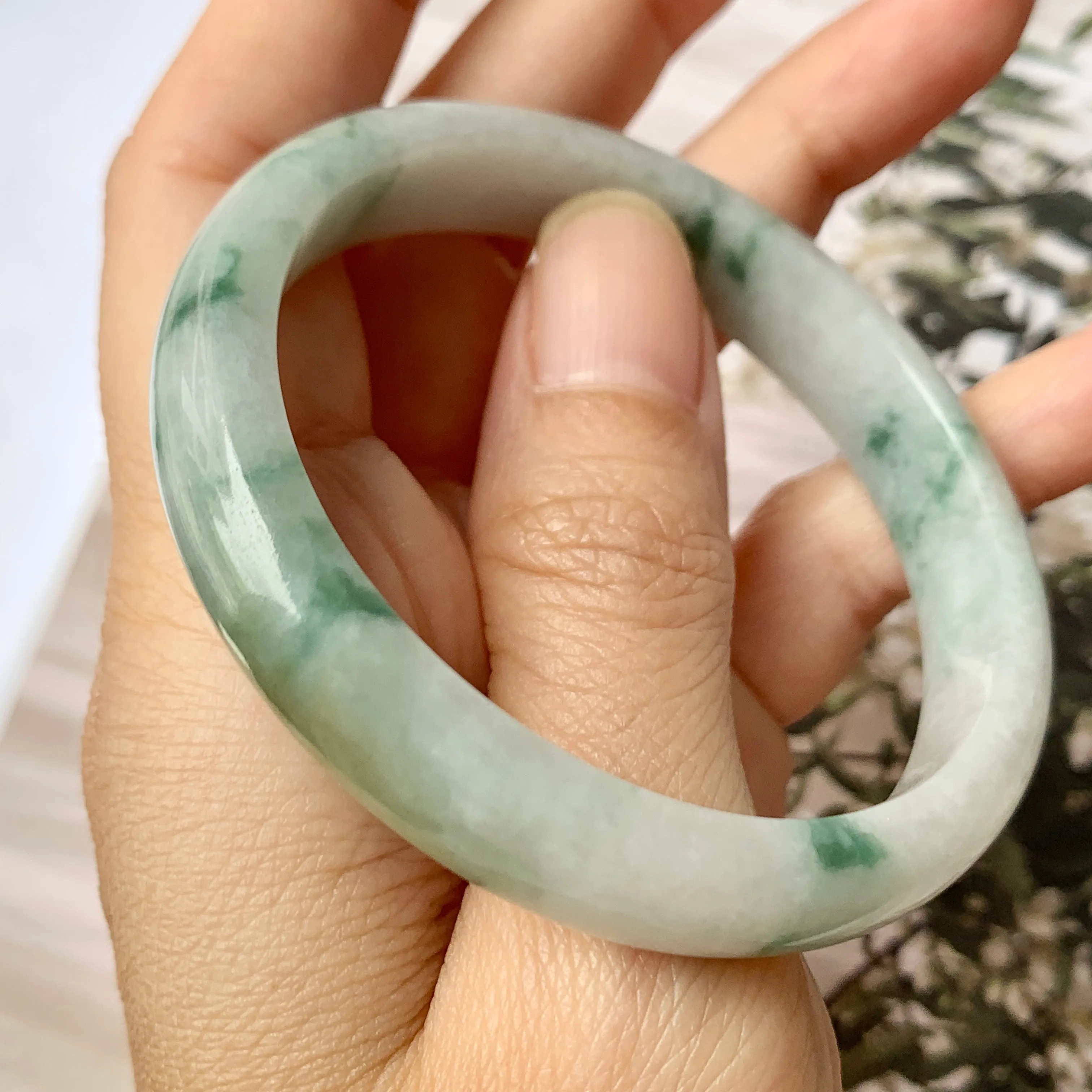 SOLD OUT: 53mm A-Grade Natural Floral Jadeite Modern Round Bangle No.151766