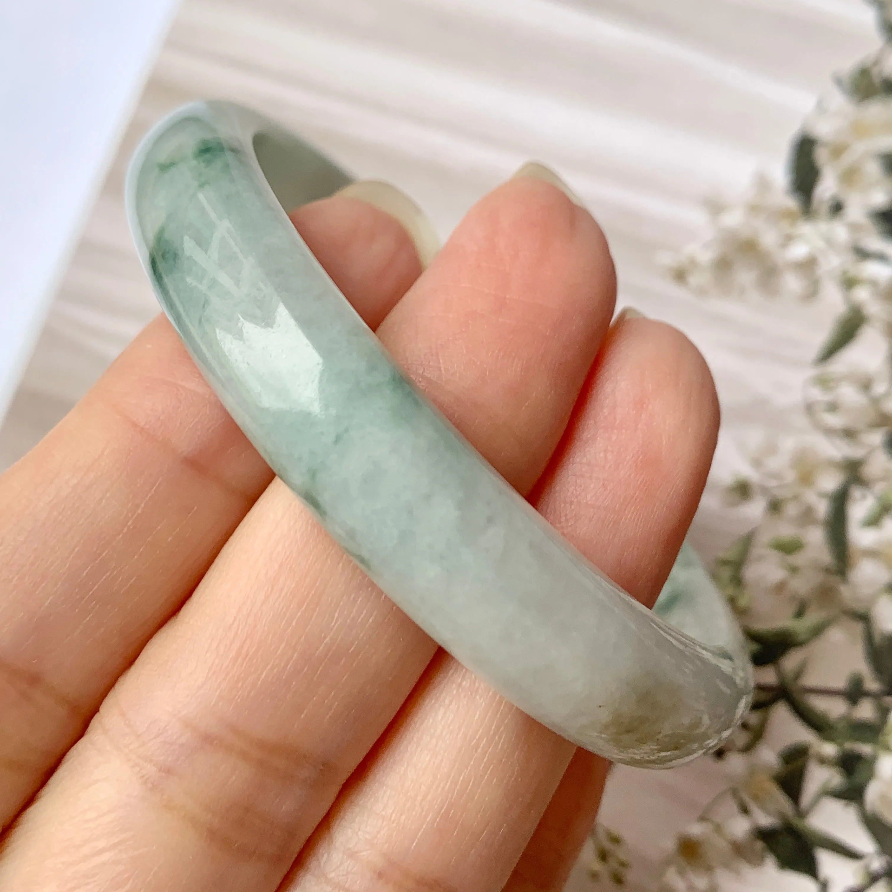 SOLD OUT: 53mm A-Grade Natural Floral Jadeite Modern Round Bangle No.151766