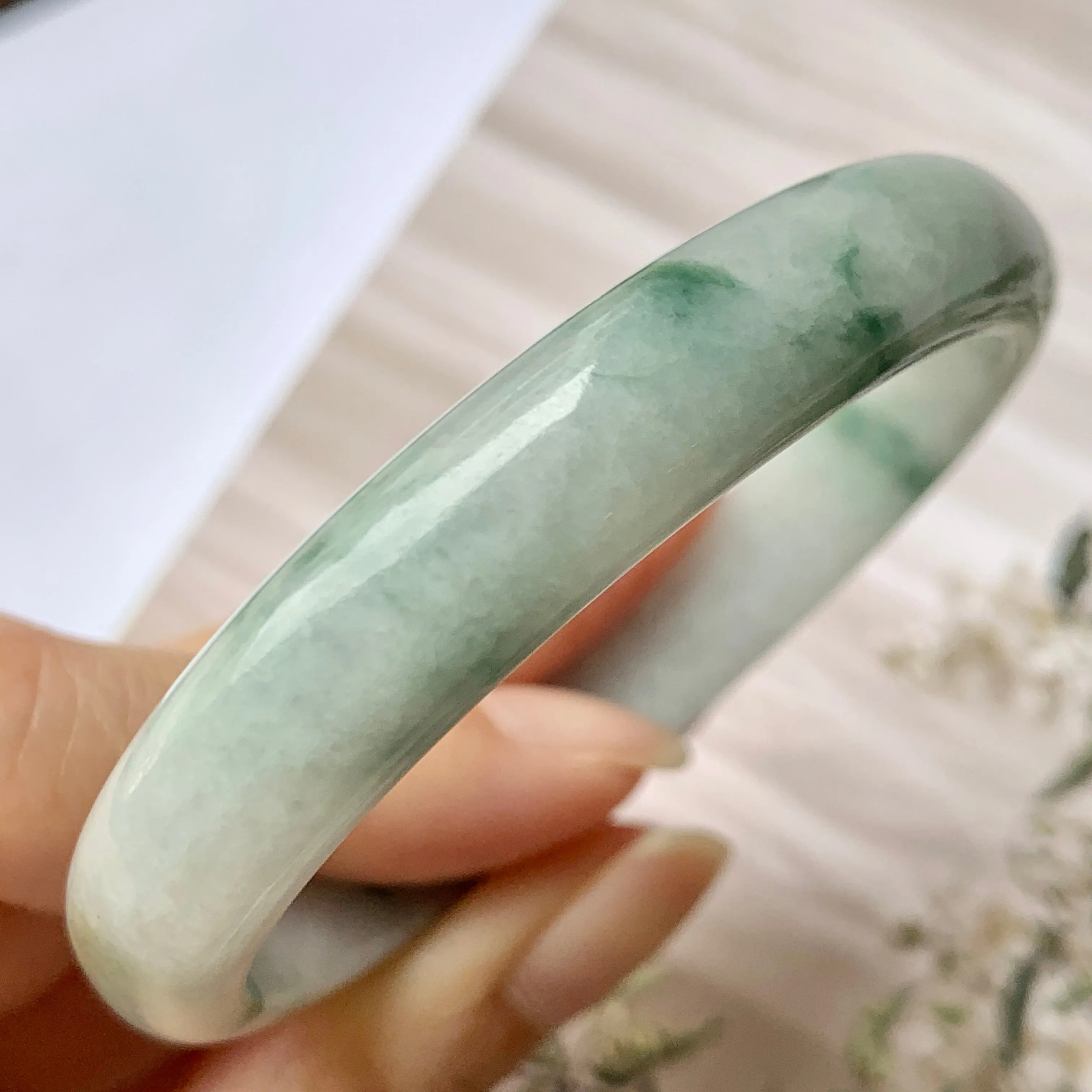 SOLD OUT: 53mm A-Grade Natural Floral Jadeite Modern Round Bangle No.151766