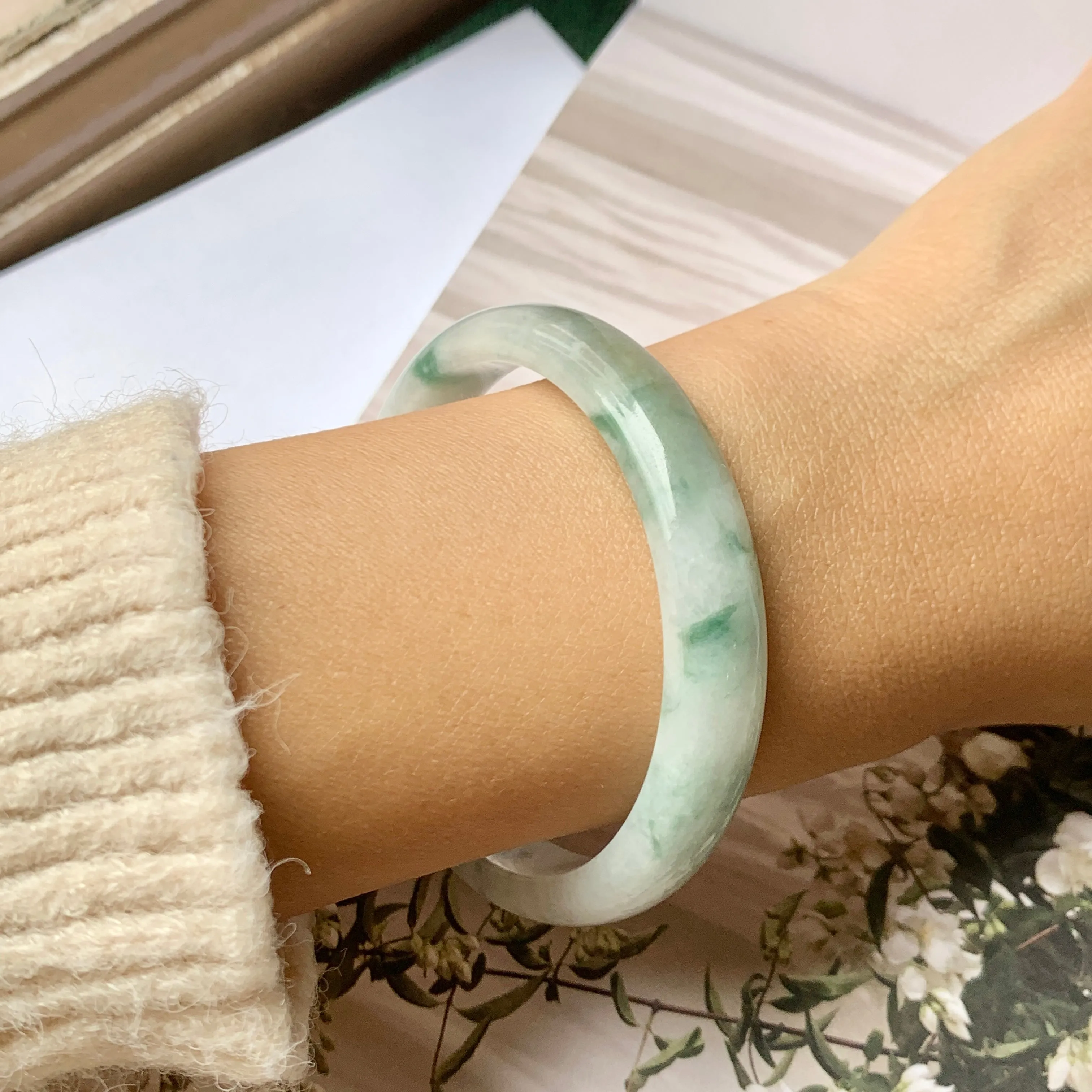 SOLD OUT: 53mm A-Grade Natural Floral Jadeite Modern Round Bangle No.151766