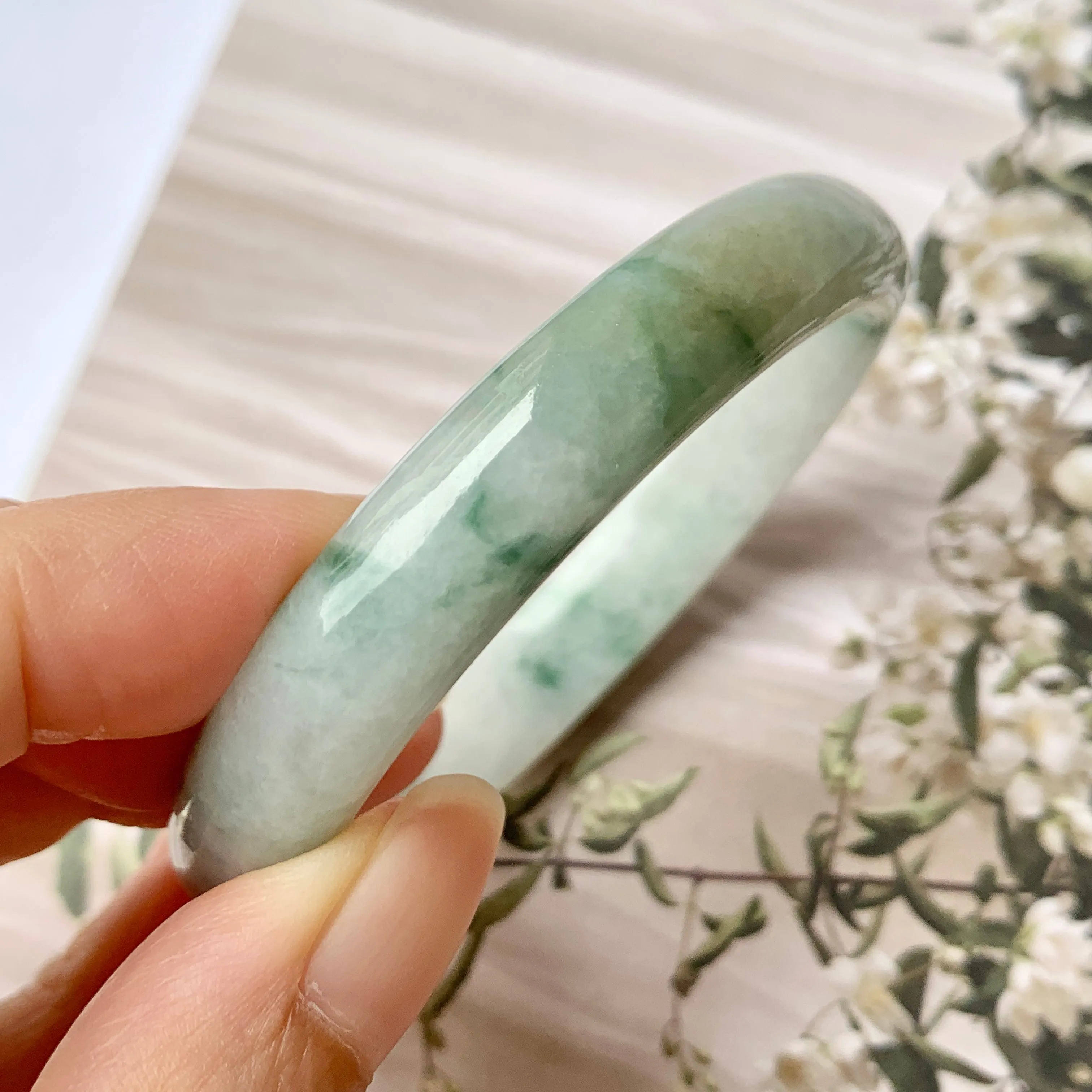 SOLD OUT: 53mm A-Grade Natural Floral Jadeite Modern Round Bangle No.151766