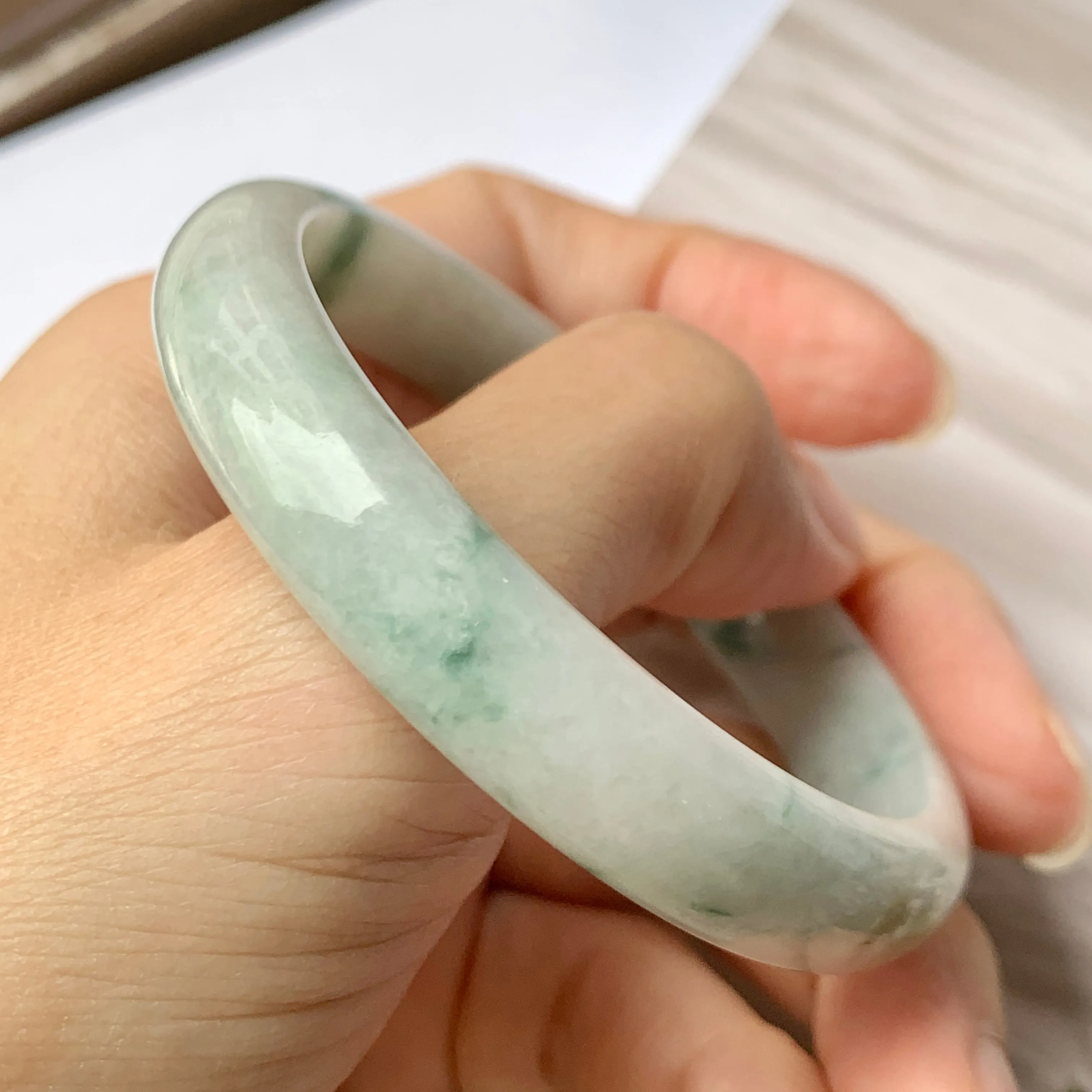 SOLD OUT: 53mm A-Grade Natural Floral Jadeite Modern Round Bangle No.151766