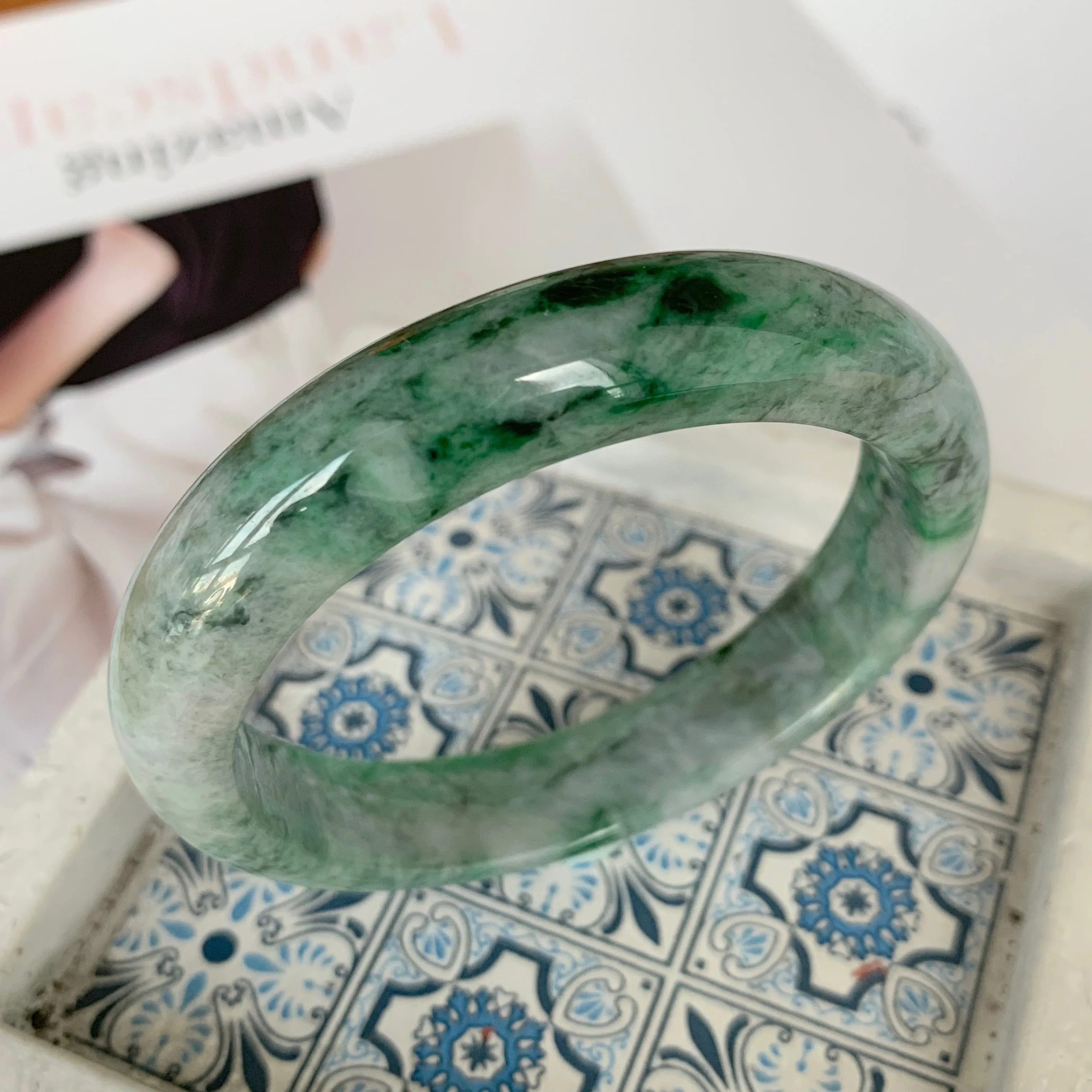 SOLD OUT: 56.5mm A-Grade Natural Jadeite Modern Round Bangle No.151612