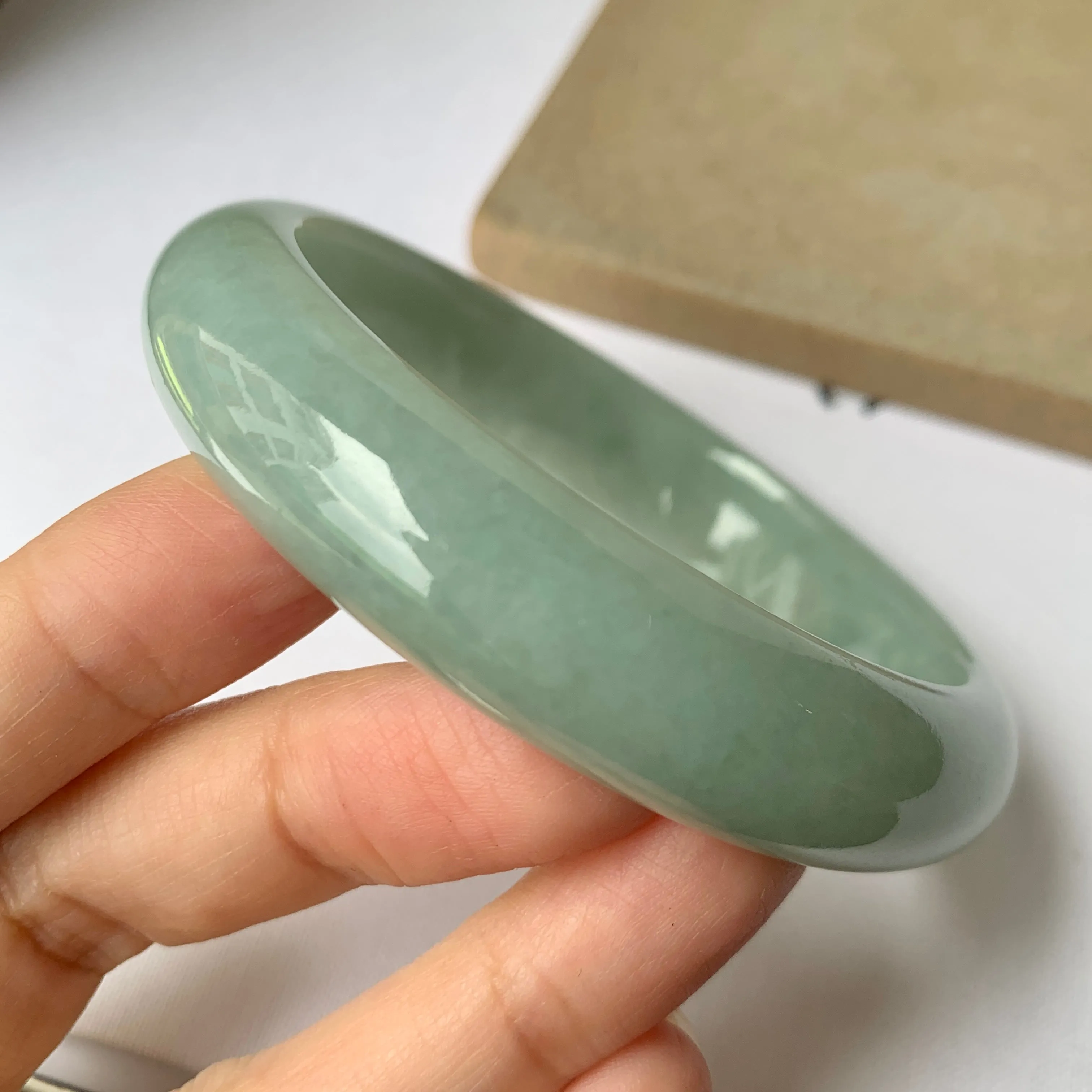 SOLD OUT: 58.8mm A-Grade Natural Green Jadeite Modern Round Bangle No.151658