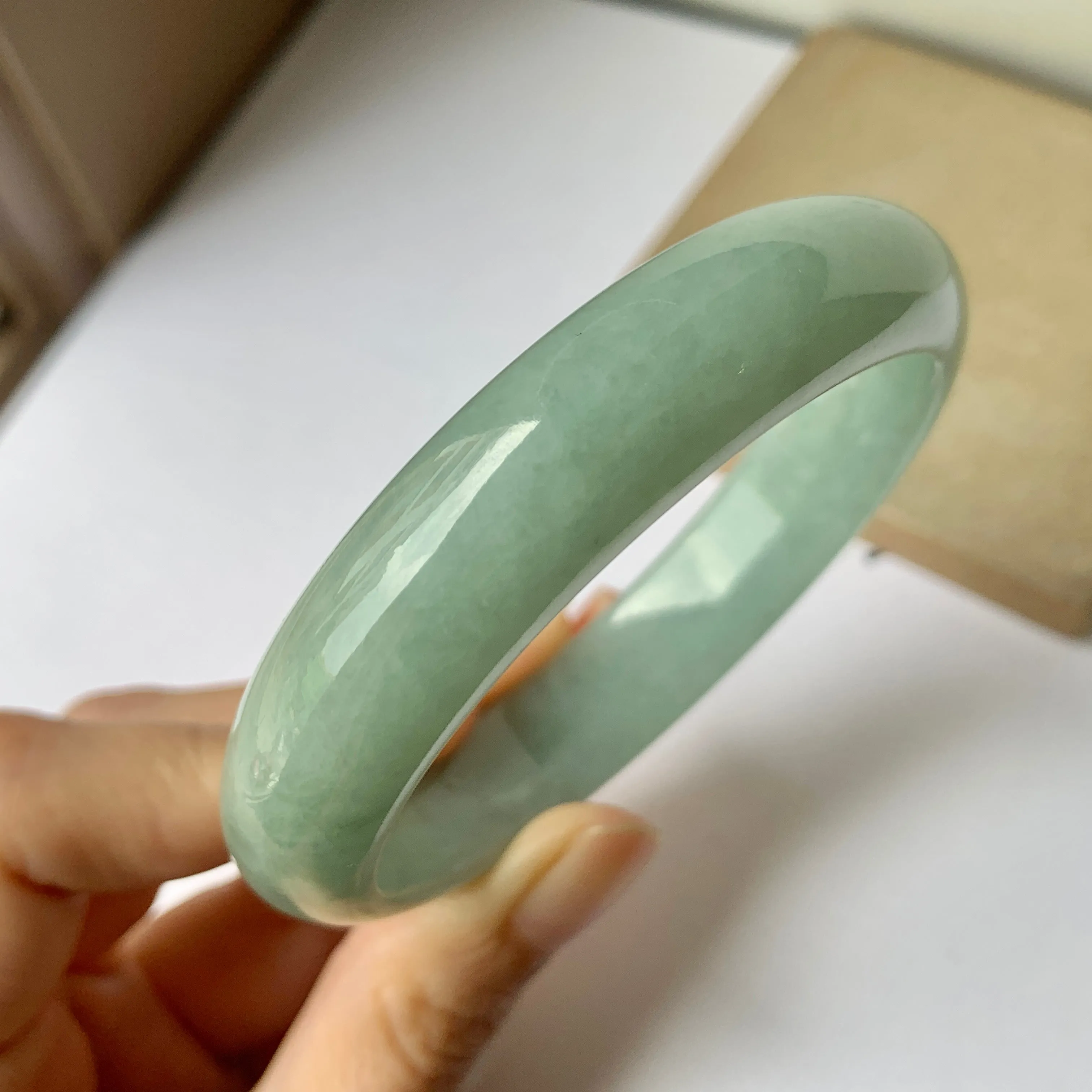 SOLD OUT: 58.8mm A-Grade Natural Green Jadeite Modern Round Bangle No.151658