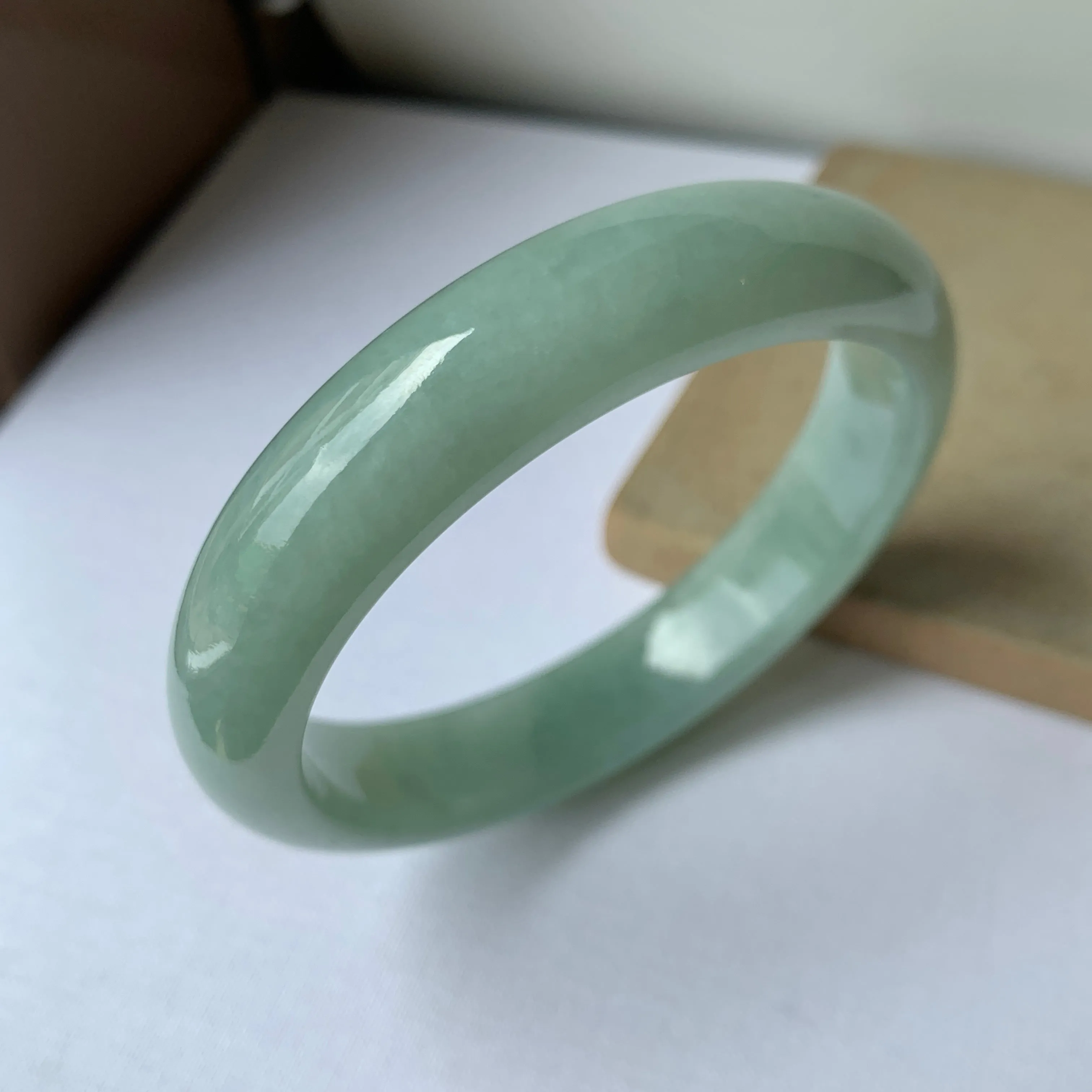 SOLD OUT: 58.8mm A-Grade Natural Green Jadeite Modern Round Bangle No.151658