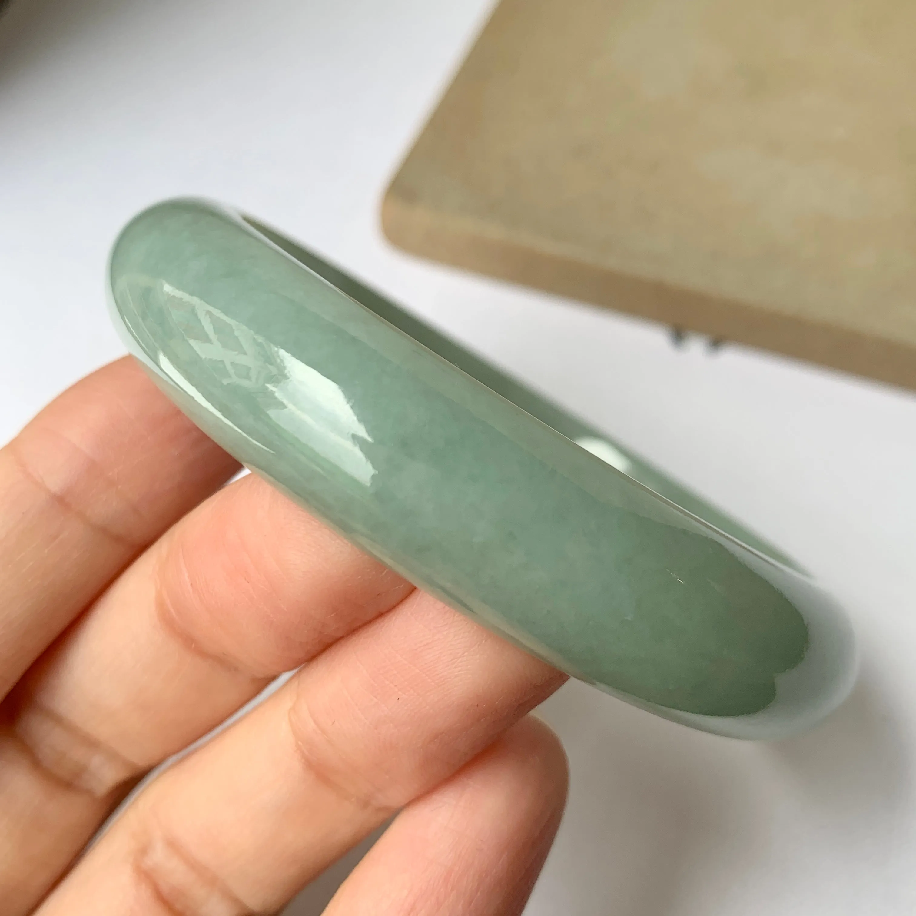 SOLD OUT: 58.8mm A-Grade Natural Green Jadeite Modern Round Bangle No.151658