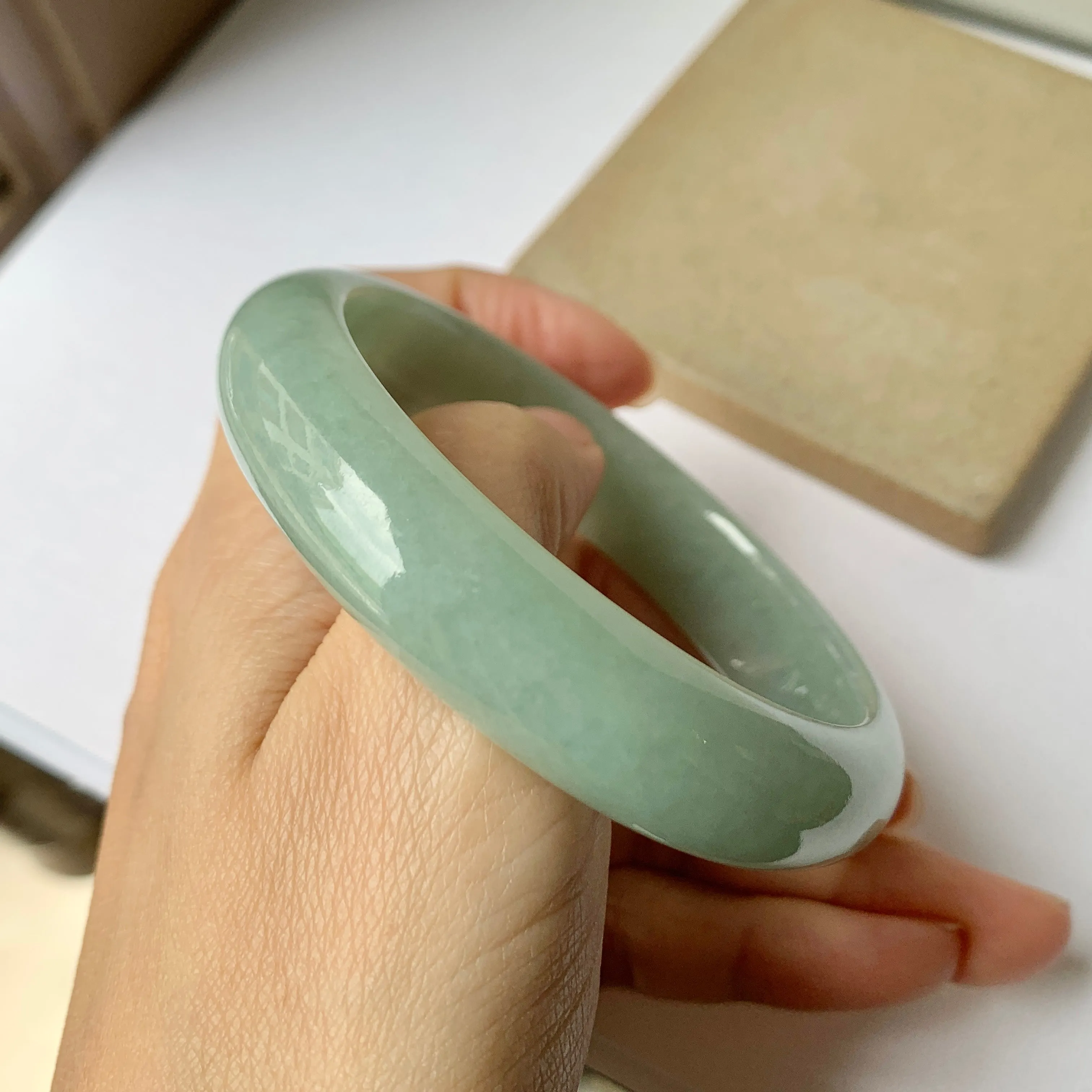 SOLD OUT: 58.8mm A-Grade Natural Green Jadeite Modern Round Bangle No.151658