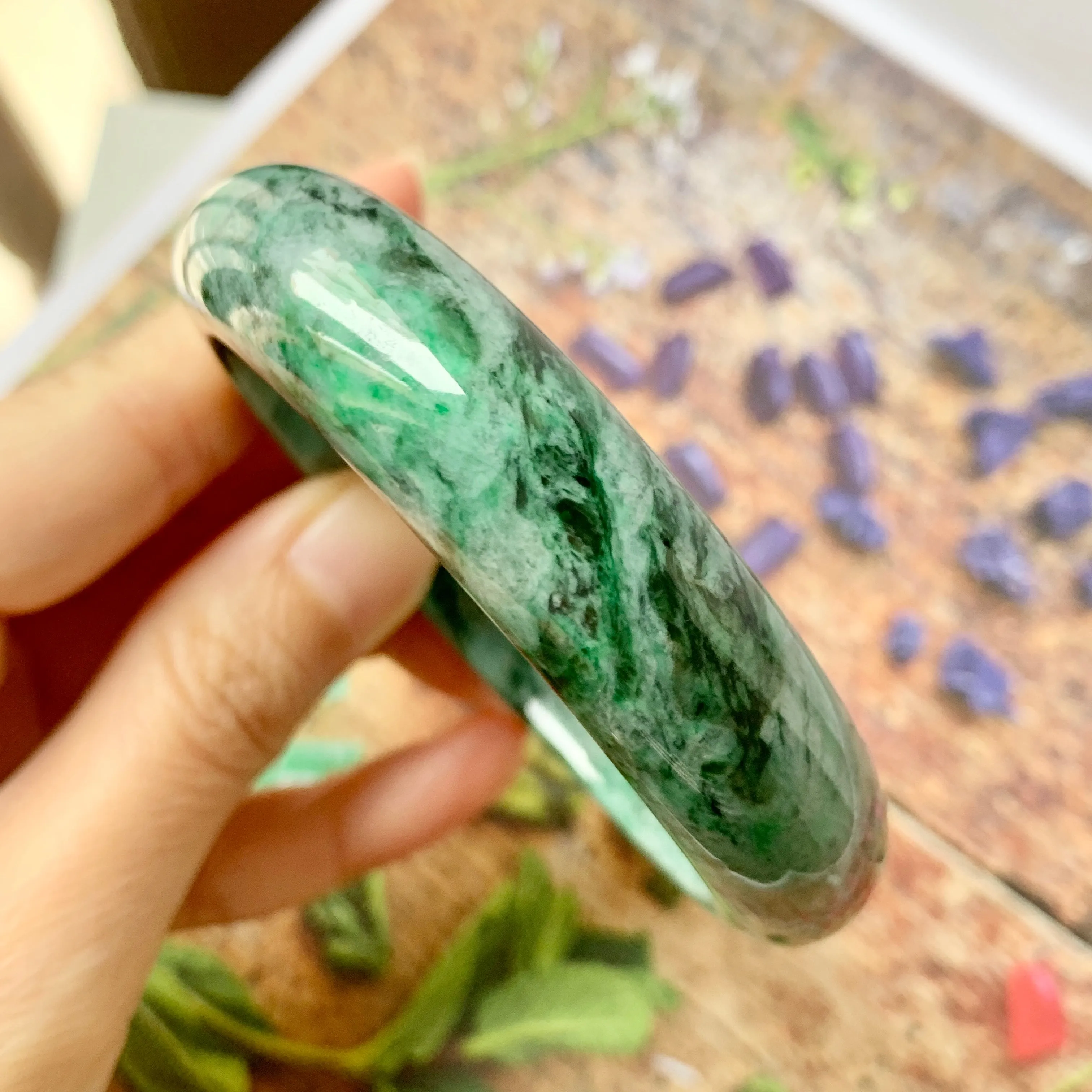 SOLD OUT: 59.1mm A-Grade Natural Floral Jadeite Modern Round Bangle No.151613