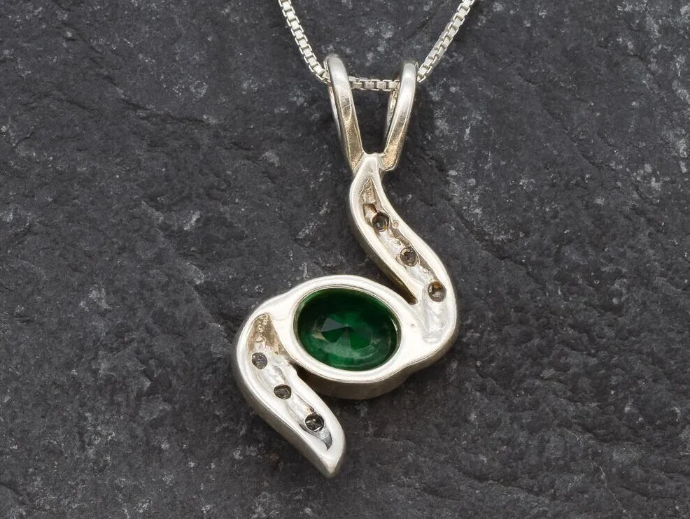 Vintage Emerald Pendant - Unique Emerald Necklace - Green Oval Necklace